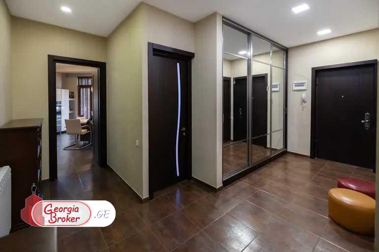 nearly repaired 7-room apartment for sale