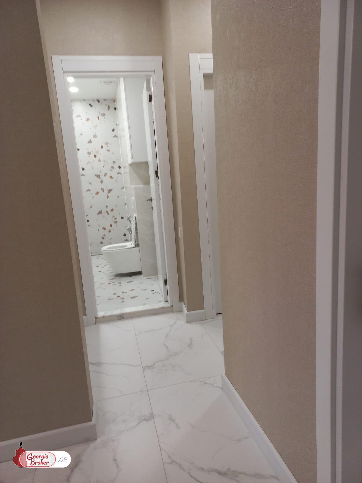 იყიდება ახალი გარემონტებული 4 ოთახიანი ბინა