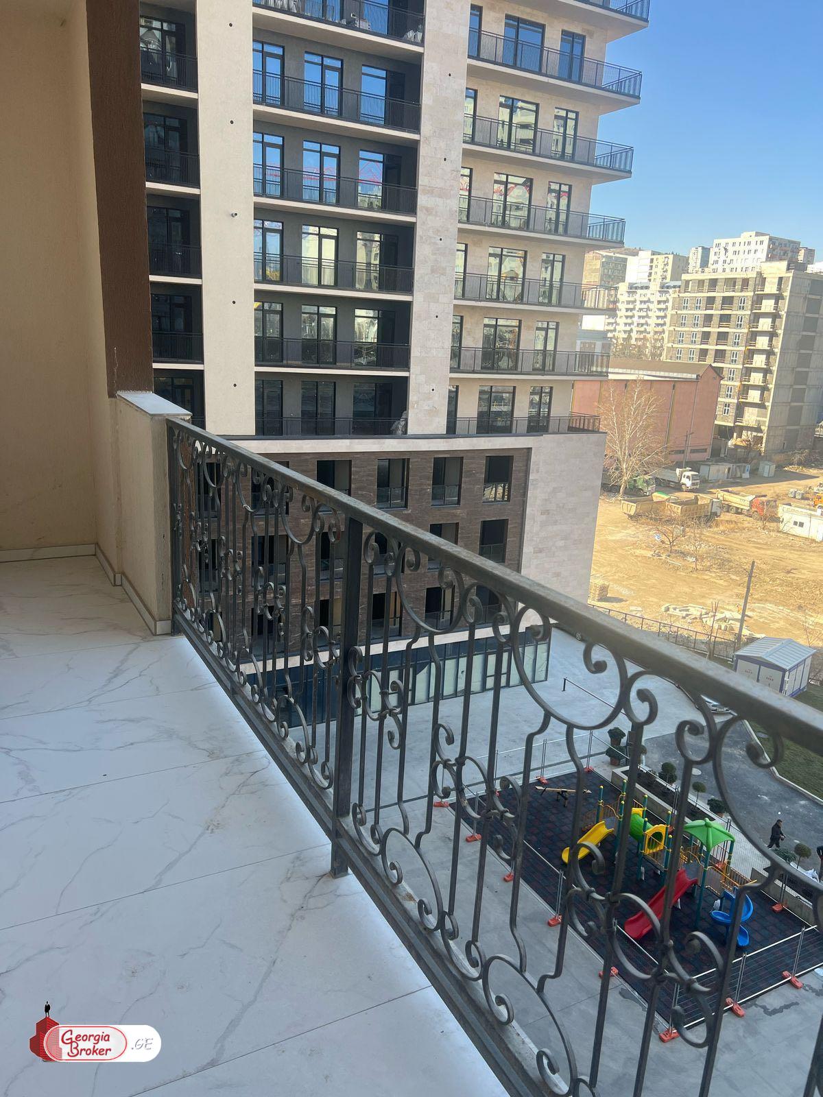 იყიდება ახალი გარემონტებული 4 ოთახიანი ბინა