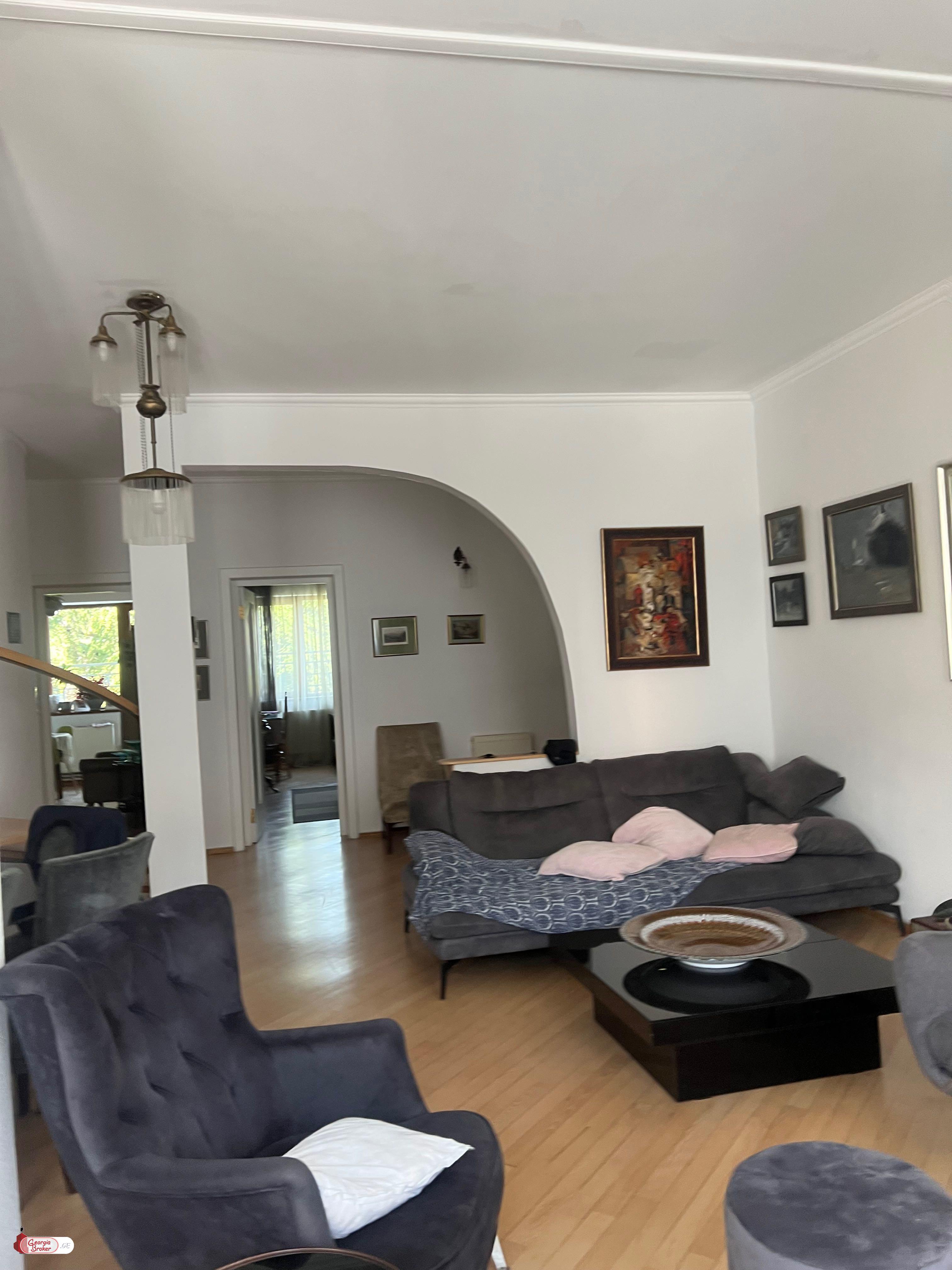 nearly repaired 4-room apartment for sale