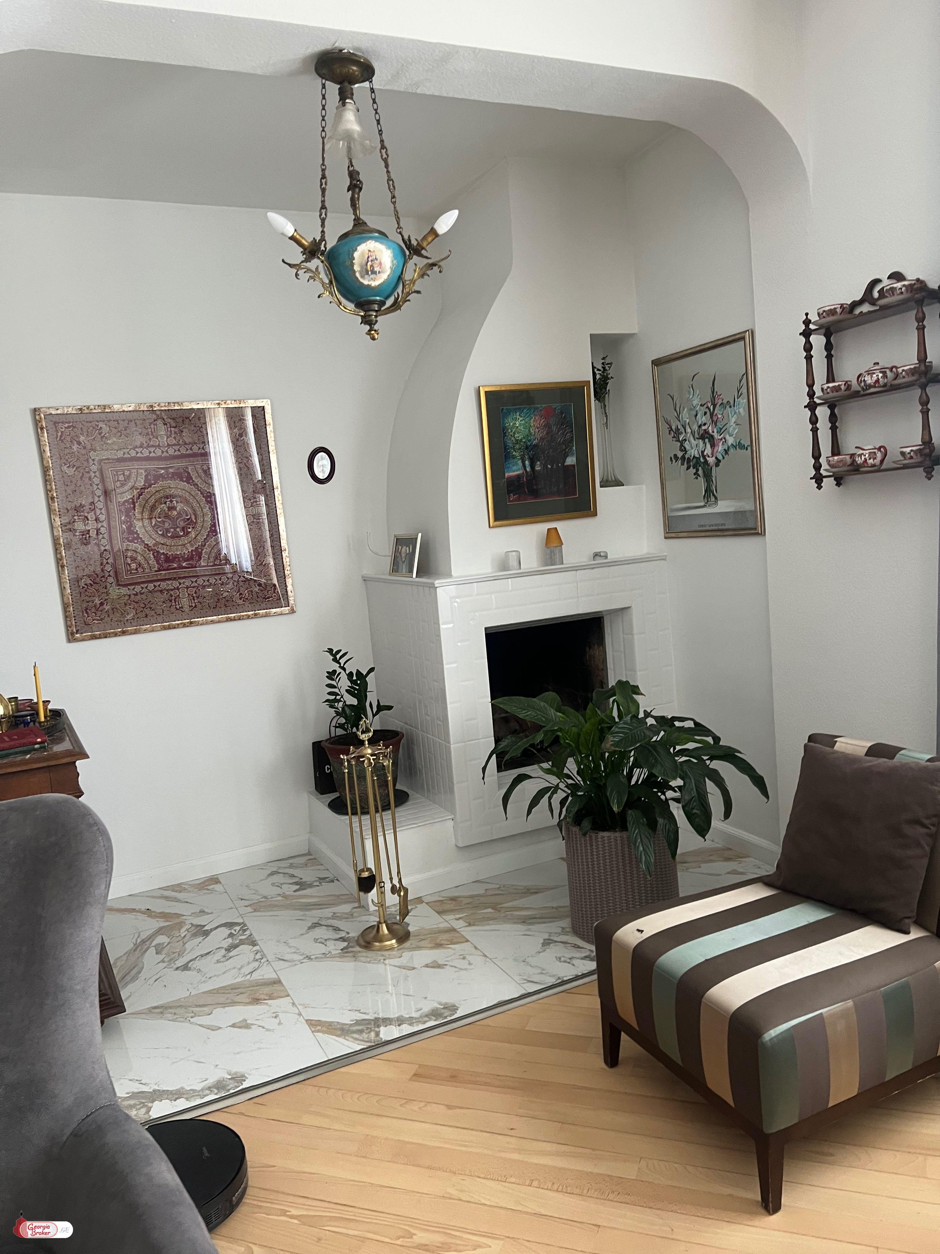 nearly repaired 4-room apartment for sale