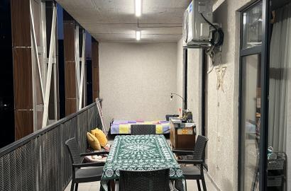 იყიდება ახალი გარემონტებული 4 ოთახიანი ბინა