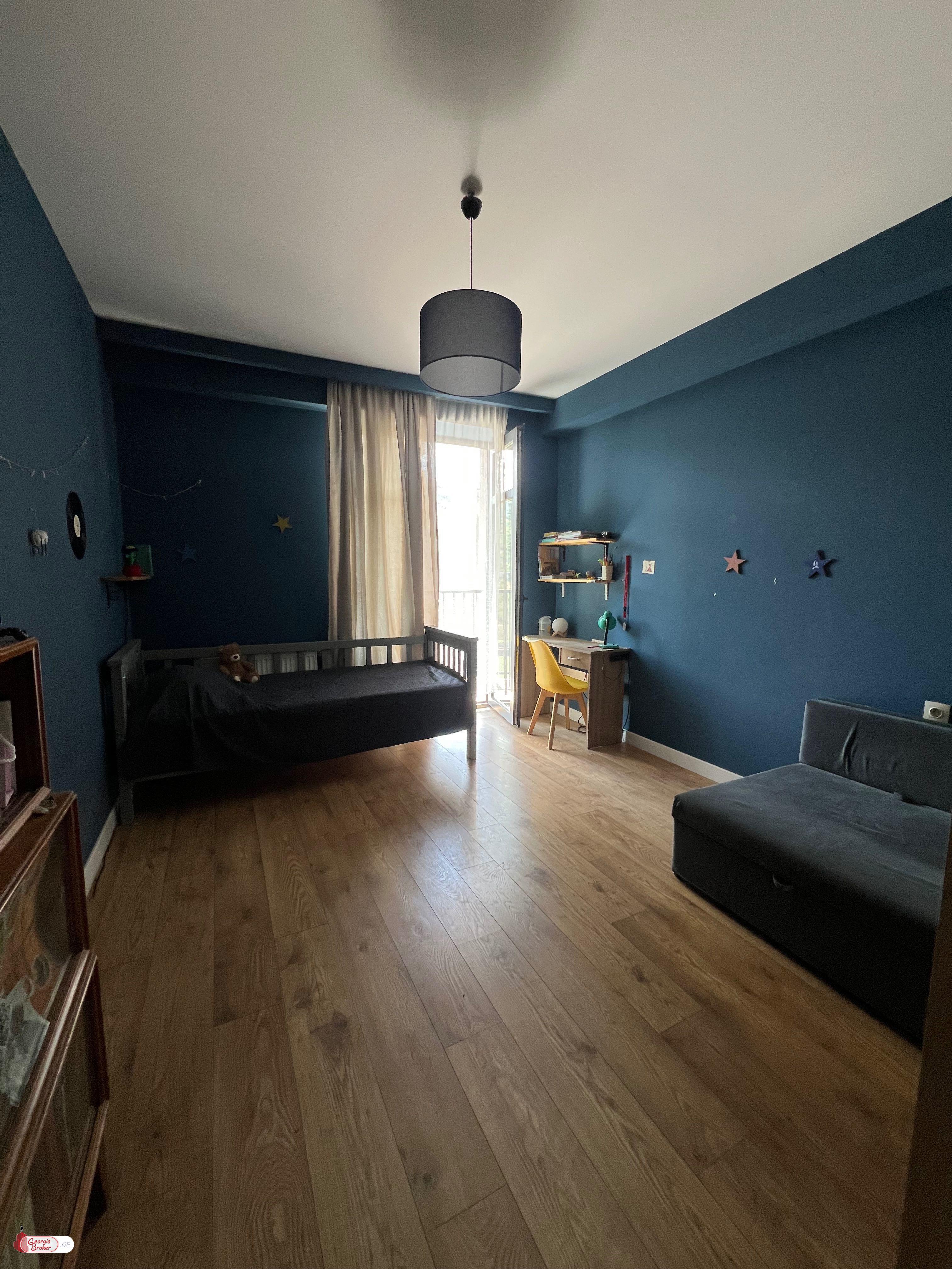 nearly repaired 4-room apartment for sale