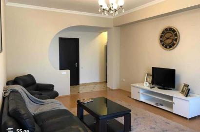 იყიდება ახალი გარემონტებული 4 ოთახიანი ბინა