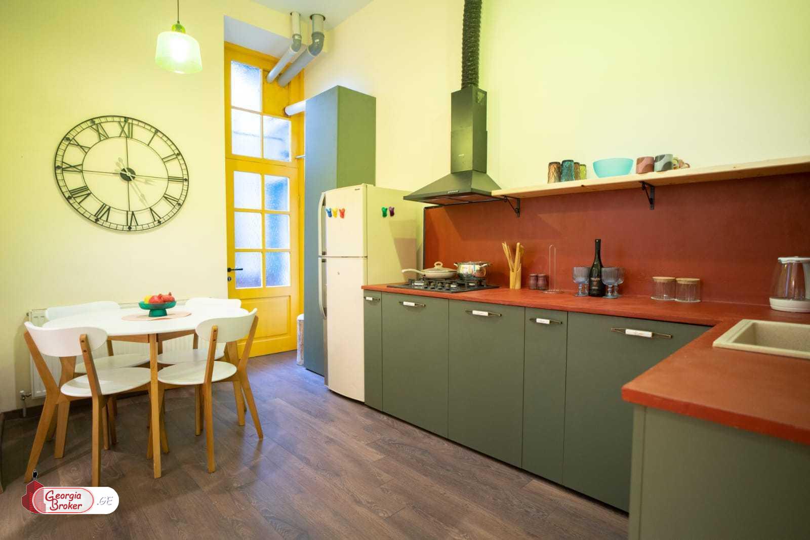 продается квартира с новым ремонтом 2-комнаты