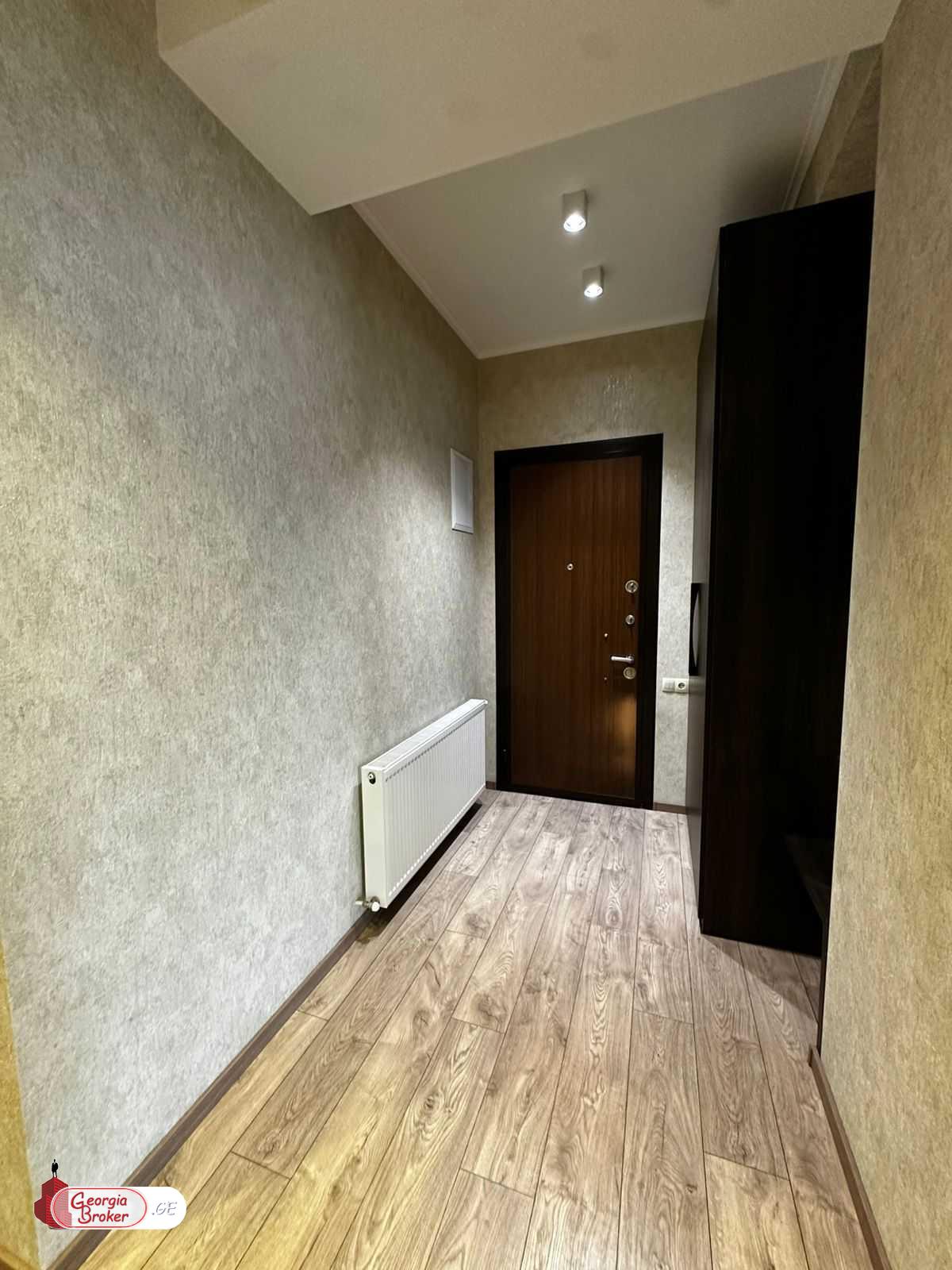 nearly repaired 3-room apartment for sale