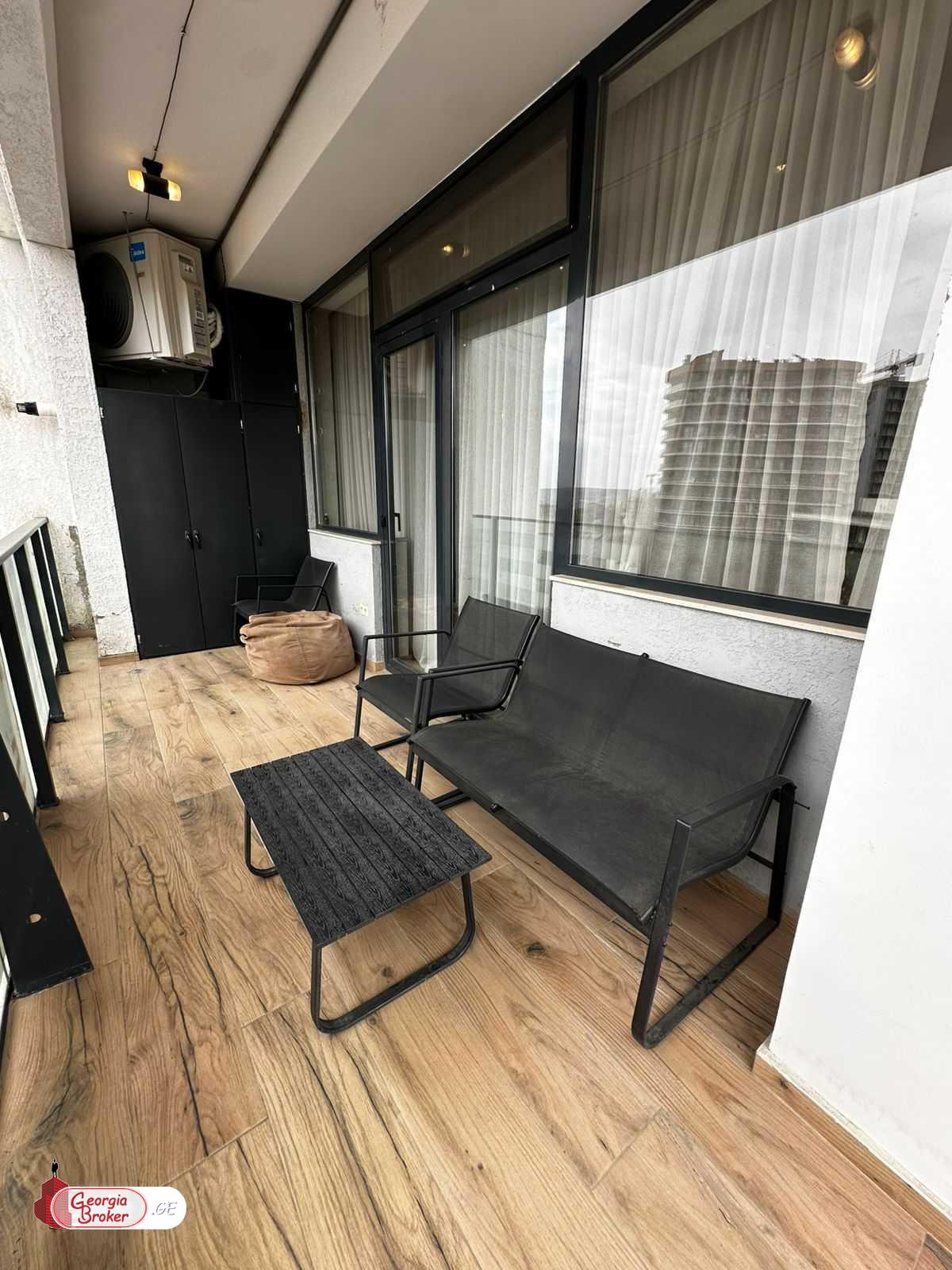 nearly repaired 3-room apartment for sale