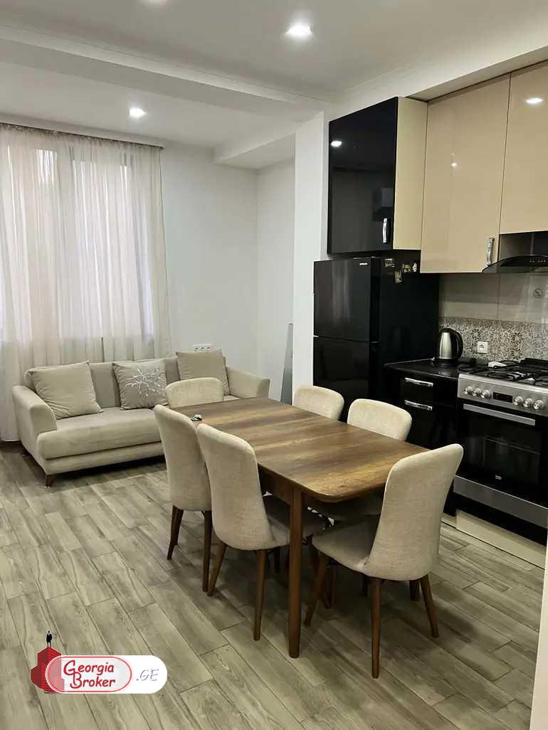 nearly repaired 3-room apartment for sale