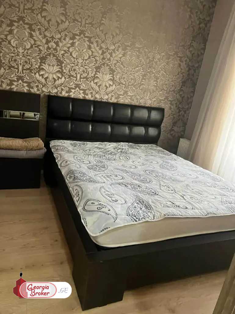 nearly repaired 3-room apartment for sale