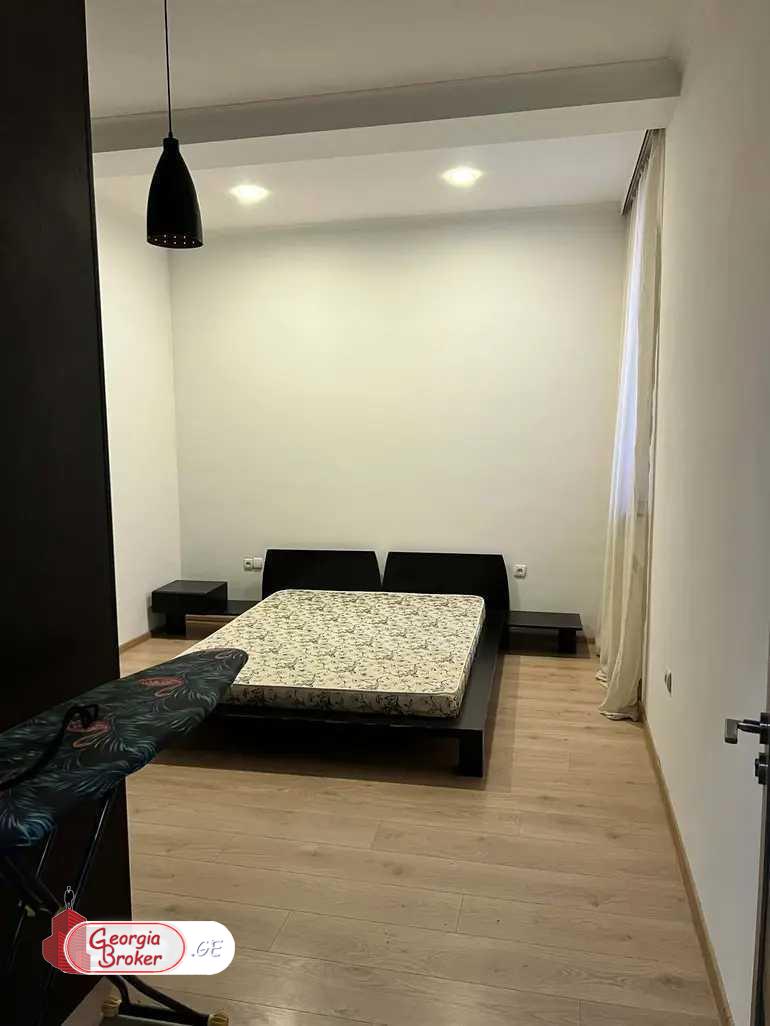 nearly repaired 3-room apartment for sale