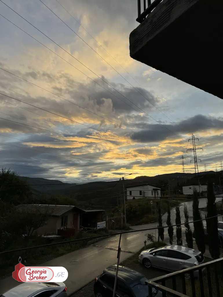 იყიდება ახალი გარემონტებული 2 ოთახიანი ბინა