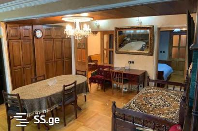 nearly repaired 4-room apartment for sale