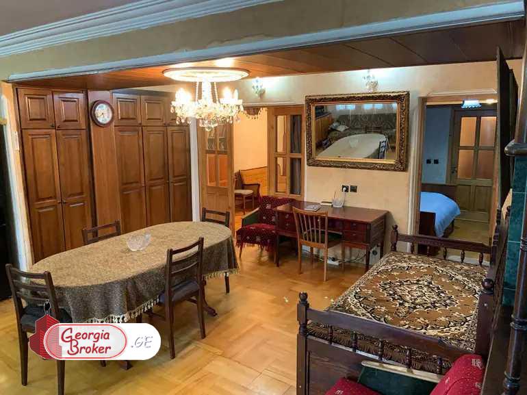 იყიდება ახალი გარემონტებული 4 ოთახიანი ბინა