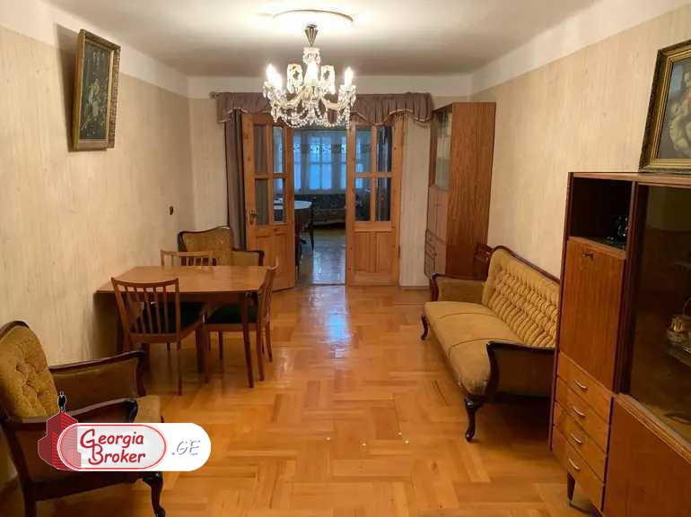 იყიდება ახალი გარემონტებული 4 ოთახიანი ბინა