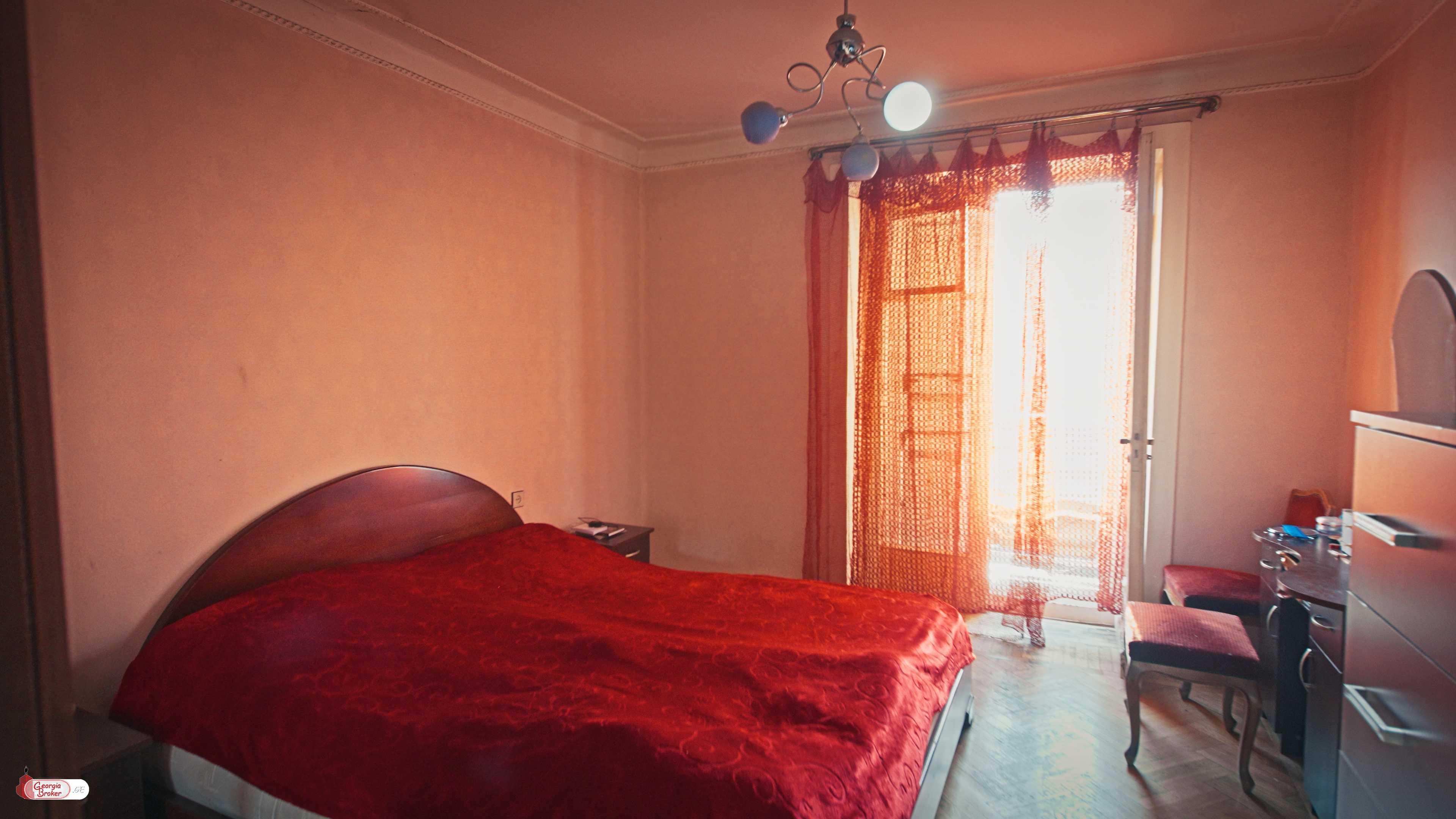 продается квартира с новым ремонтом 6-комнат