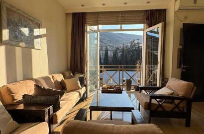 продается квартира с новым ремонтом 3-комнаты