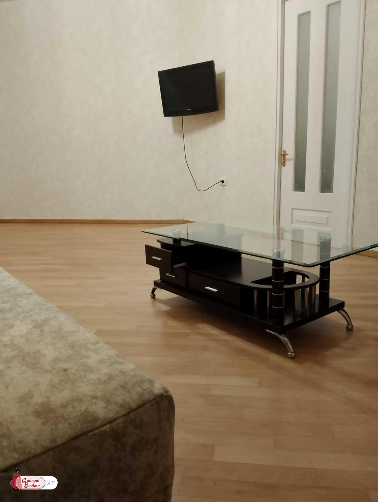 იყიდება ახალი გარემონტებული 3 ოთახიანი ბინა