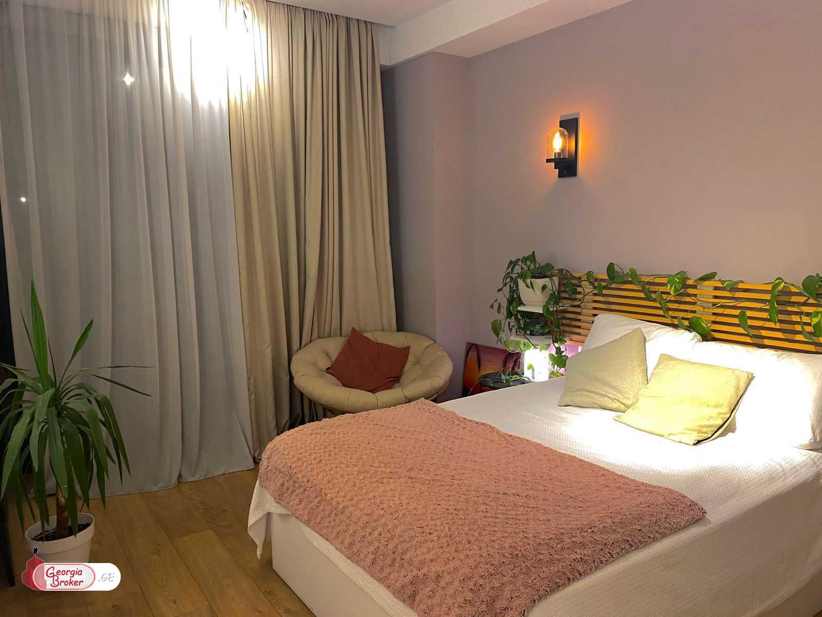 nearly repaired 5-room apartment for sale