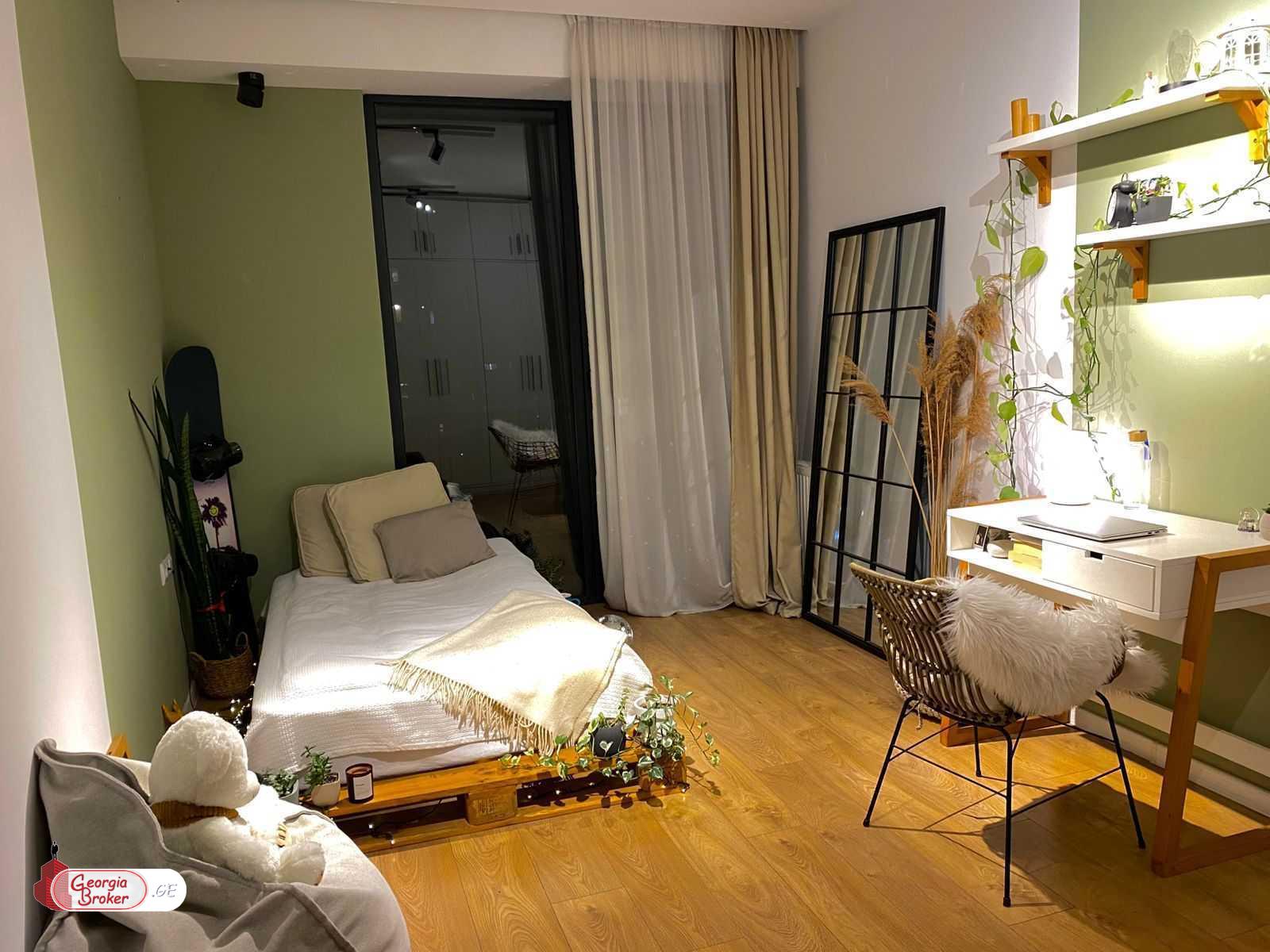 nearly repaired 5-room apartment for sale