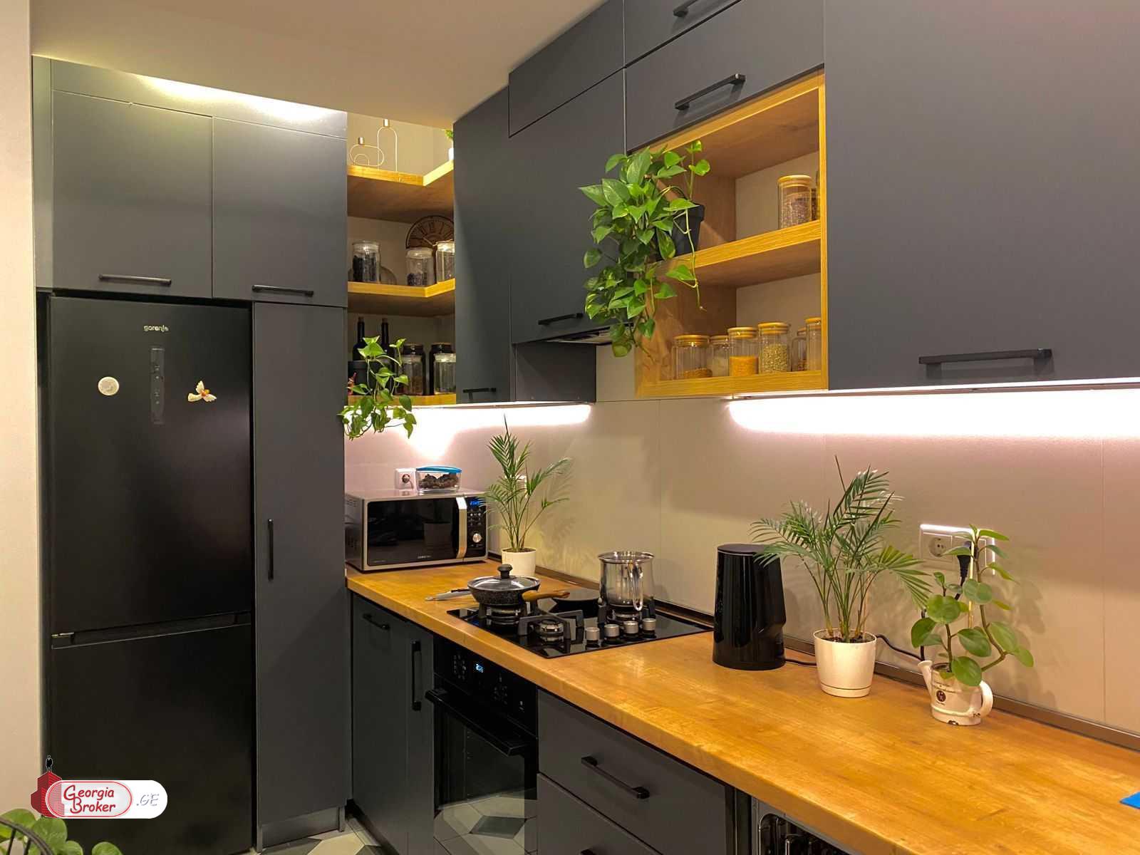 nearly repaired 5-room apartment for sale