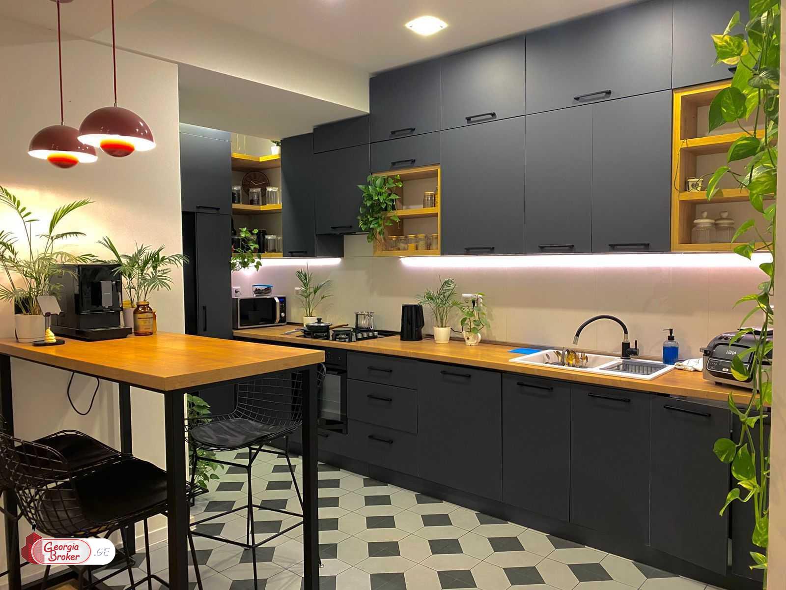 nearly repaired 5-room apartment for sale