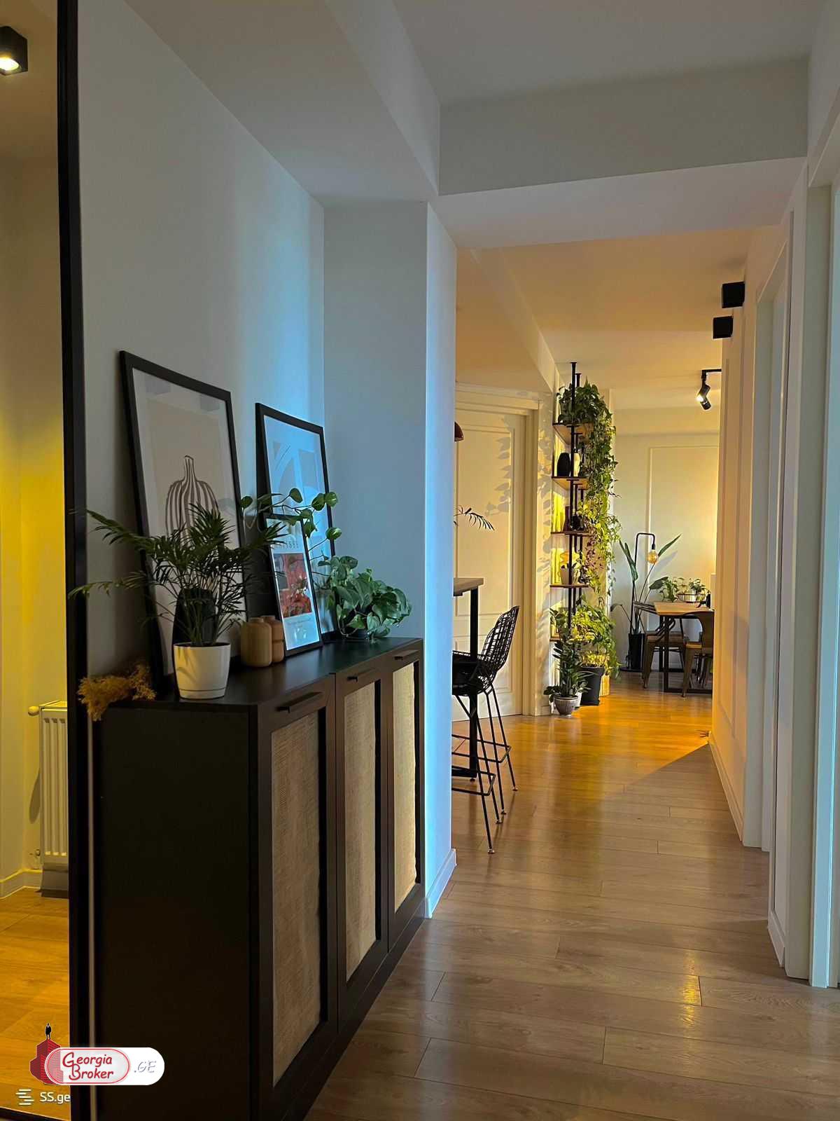 nearly repaired 5-room apartment for sale