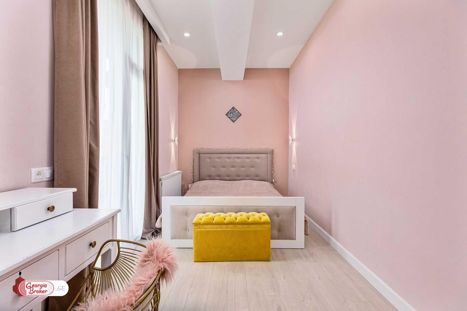 nearly repaired 4-room apartment for sale