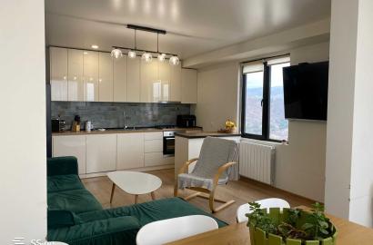 იყიდება ახალი გარემონტებული 3 ოთახიანი ბინა