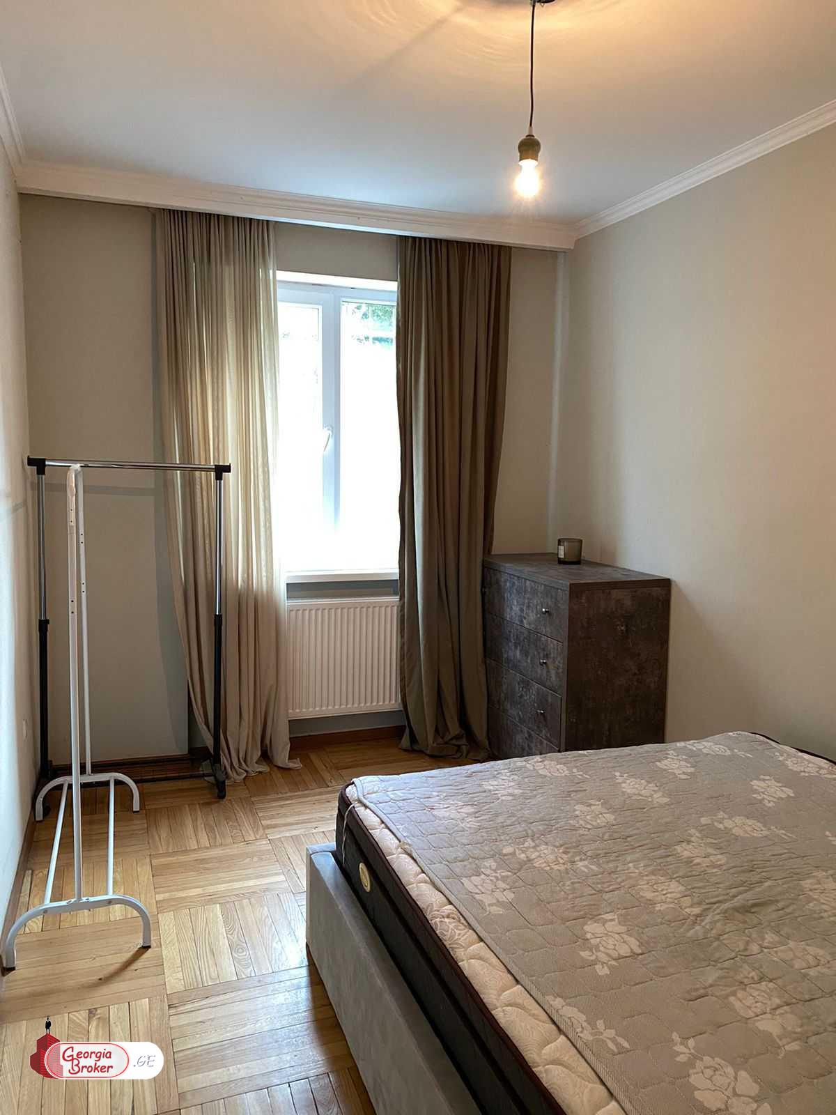 იყიდება ახალი გარემონტებული 3 ოთახიანი ბინა