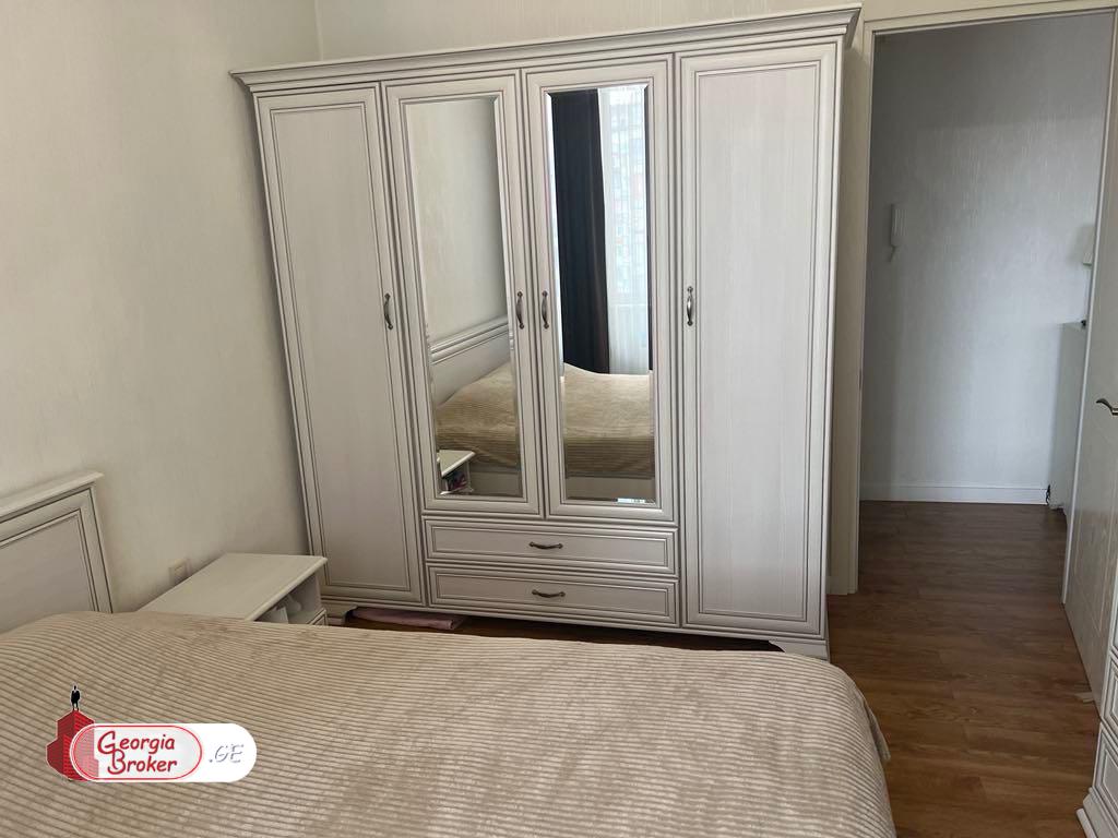 იყიდება ახალი გარემონტებული 2 ოთახიანი ბინა