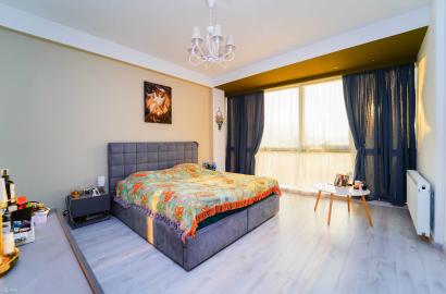 იყიდება ახალი გარემონტებული 4 ოთახიანი ბინა