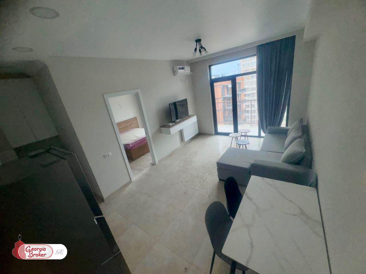 იყიდება ახალი გარემონტებული 2 ოთახიანი ბინა