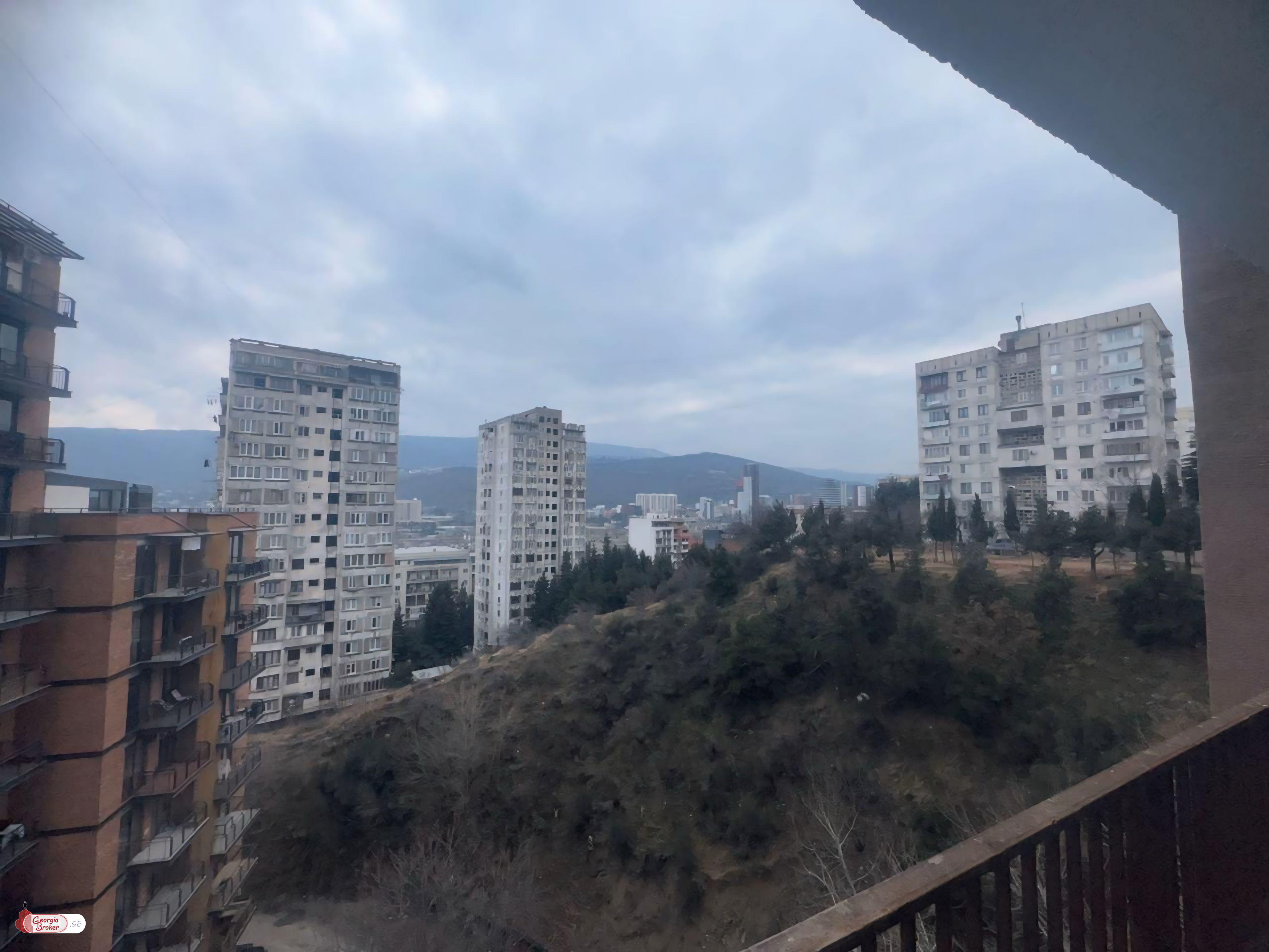 იყიდება ახალი გარემონტებული 2 ოთახიანი ბინა