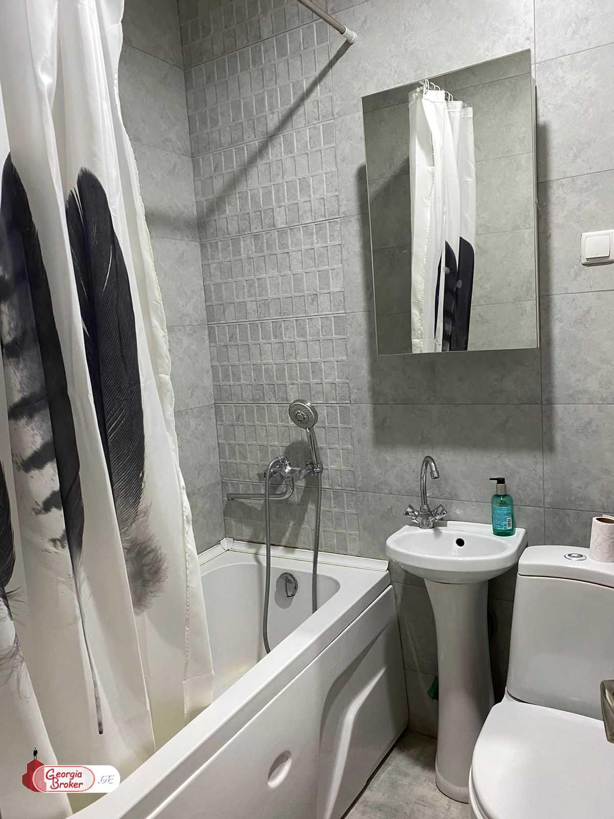 იყიდება ახალი გარემონტებული 3 ოთახიანი ბინა