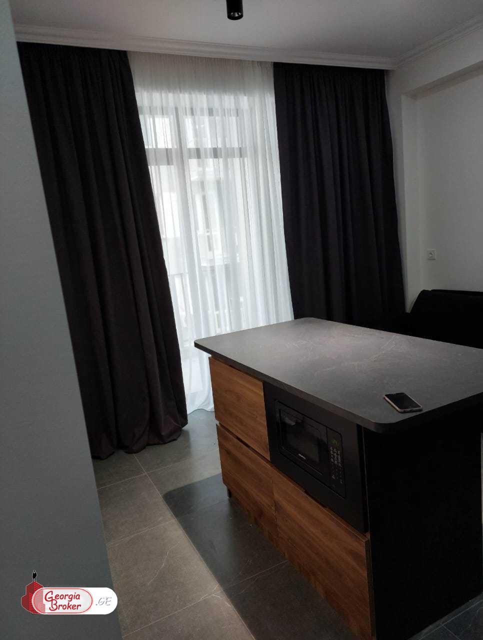 იყიდება ახალი გარემონტებული 3 ოთახიანი ბინა