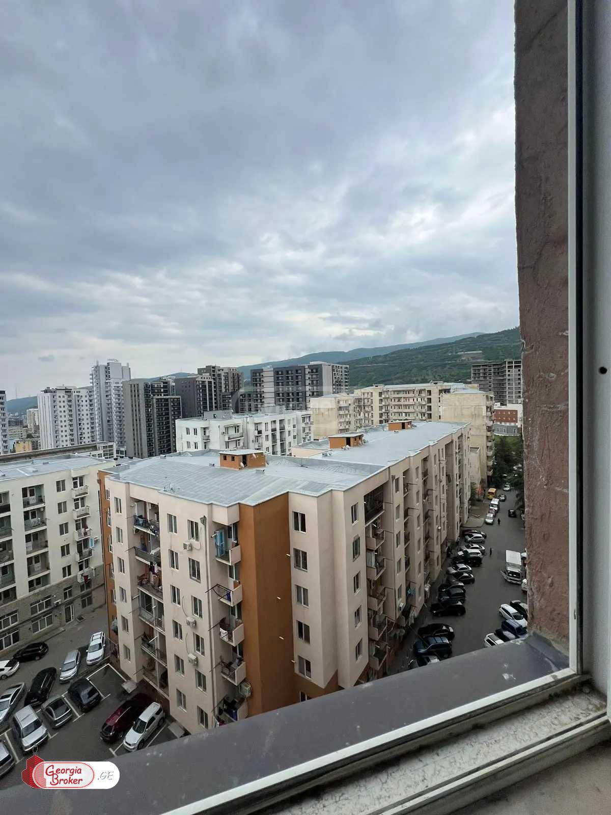 იყიდება ახალი გარემონტებული 3 ოთახიანი ბინა