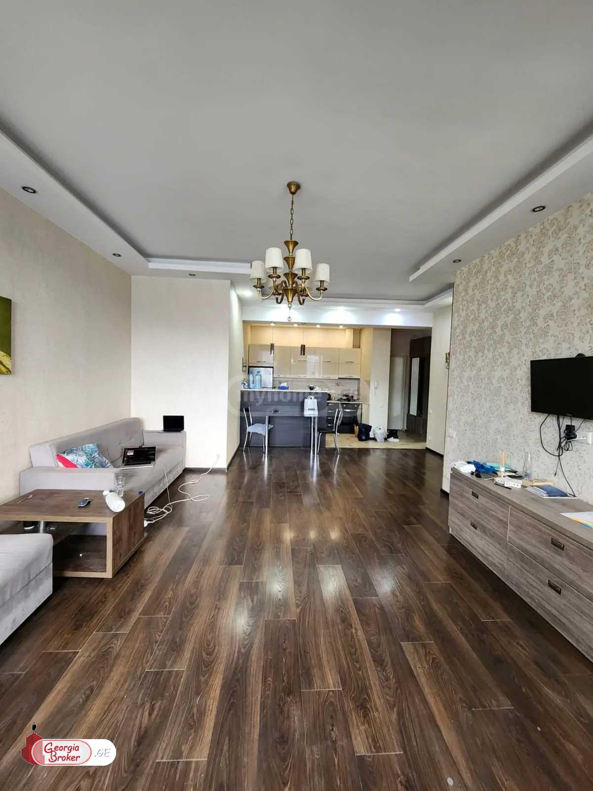 იყიდება ახალი გარემონტებული 3 ოთახიანი ბინა