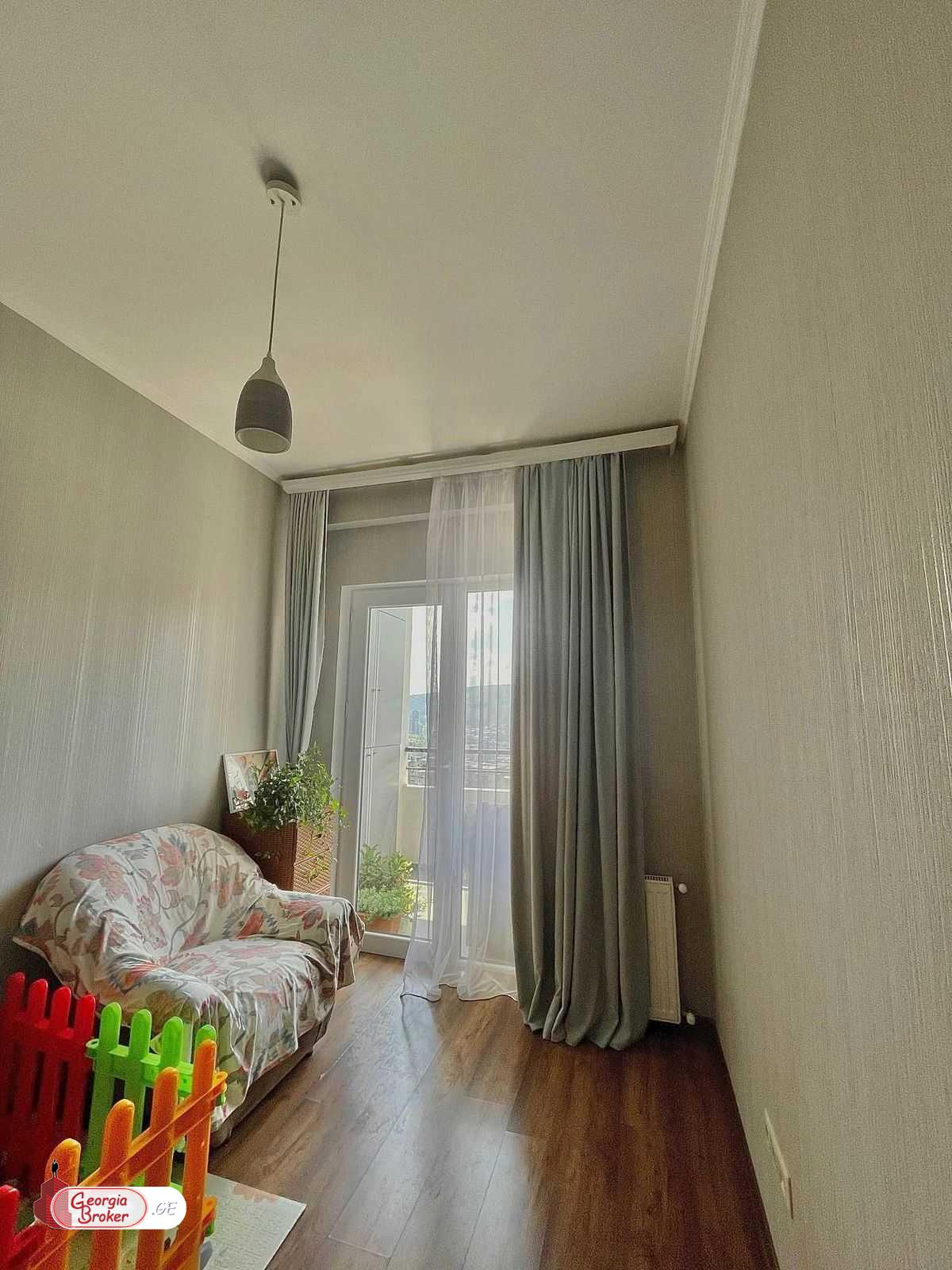 იყიდება ახალი გარემონტებული 3 ოთახიანი ბინა