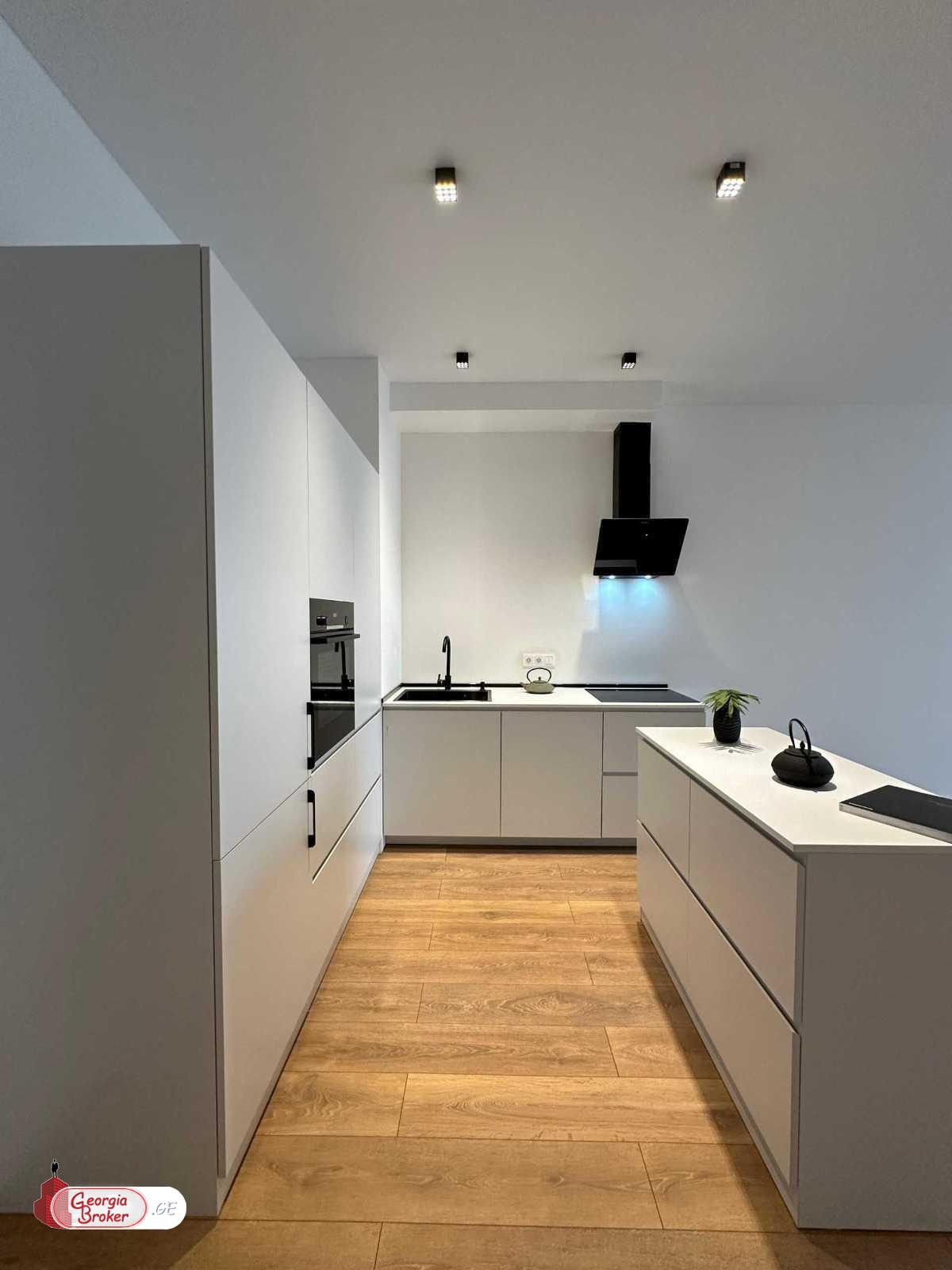 იყიდება ახალი გარემონტებული 2 ოთახიანი ბინა