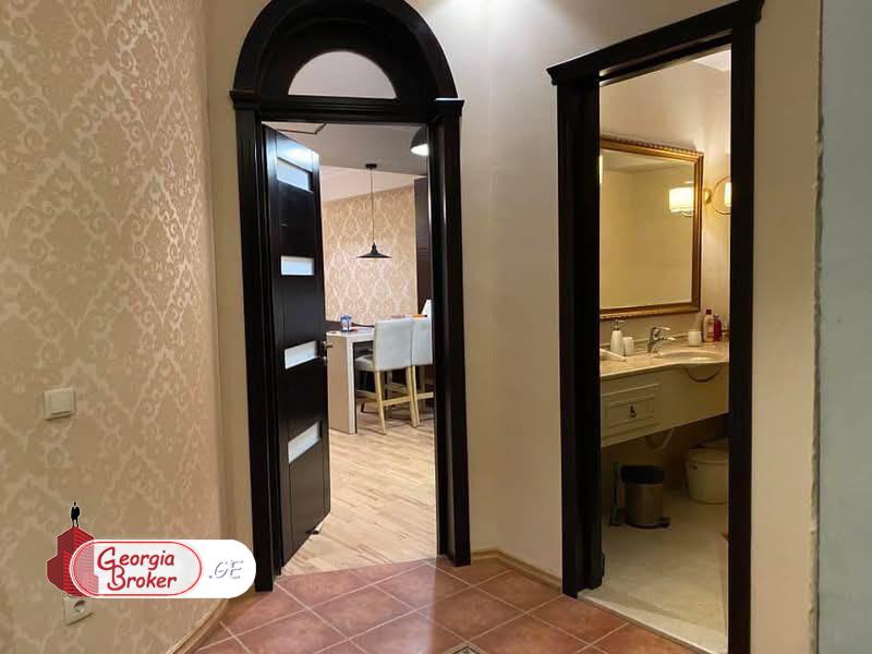 იყიდება ახალი გარემონტებული 2 ოთახიანი ბინა