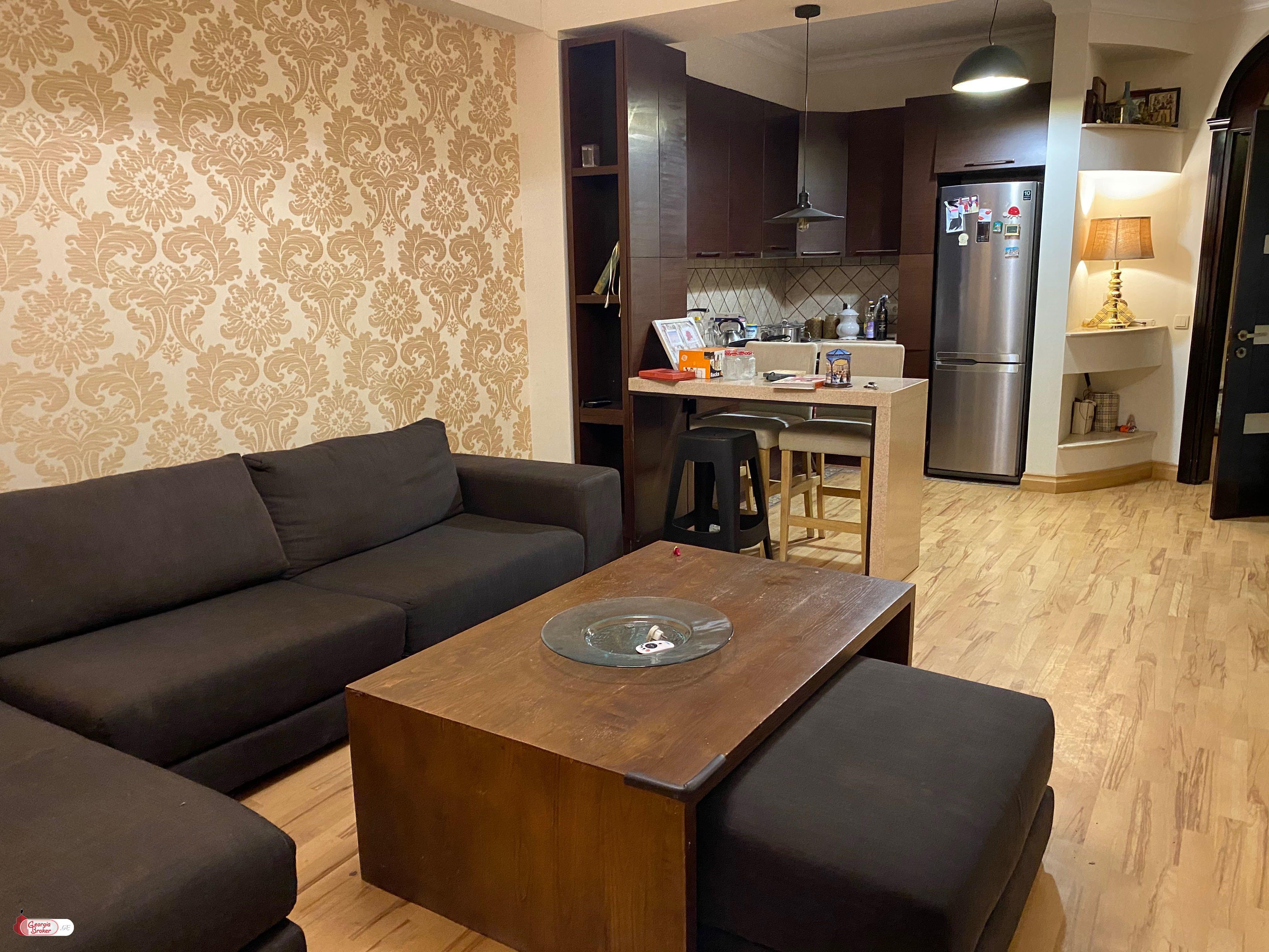 იყიდება ახალი გარემონტებული 2 ოთახიანი ბინა