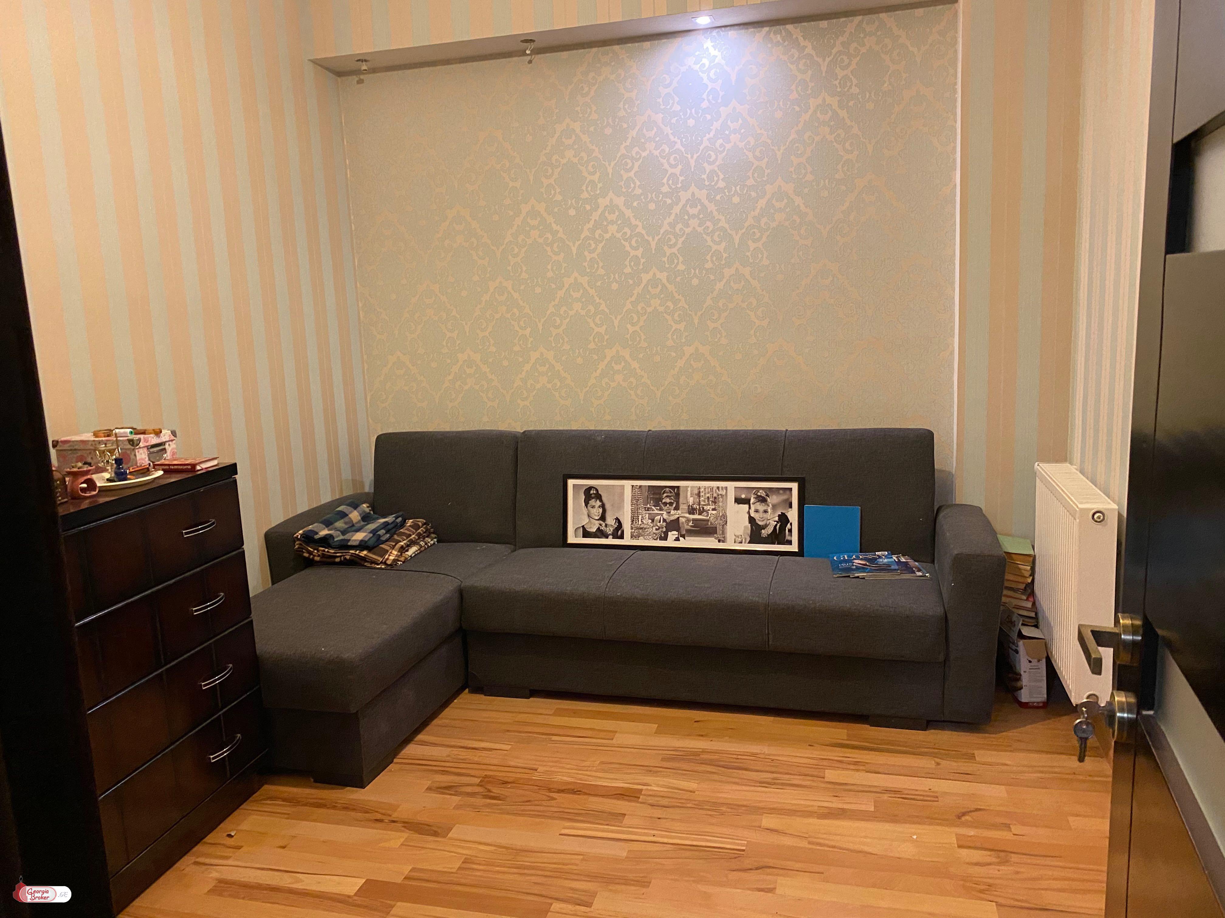 იყიდება ახალი გარემონტებული 2 ოთახიანი ბინა