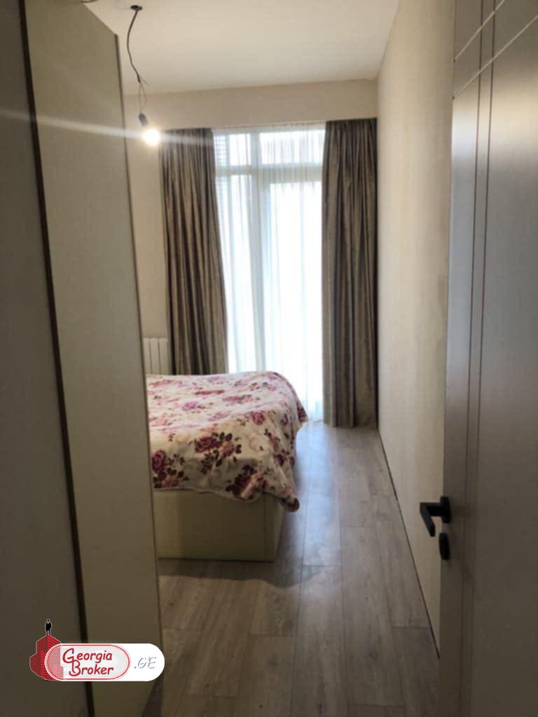 იყიდება ახალი გარემონტებული 2 ოთახიანი ბინა