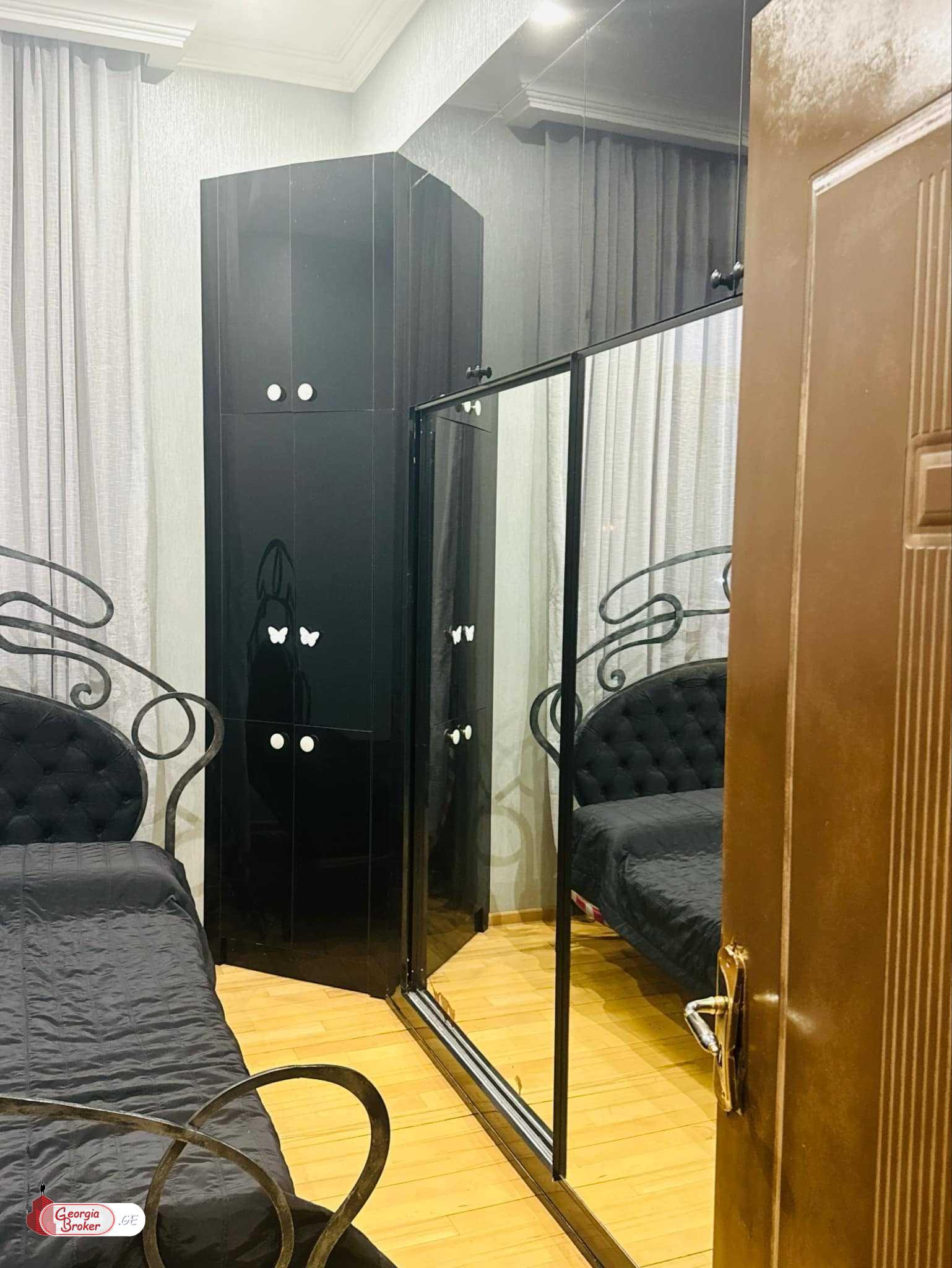 იყიდება ახალი გარემონტებული 3 ოთახიანი ბინა