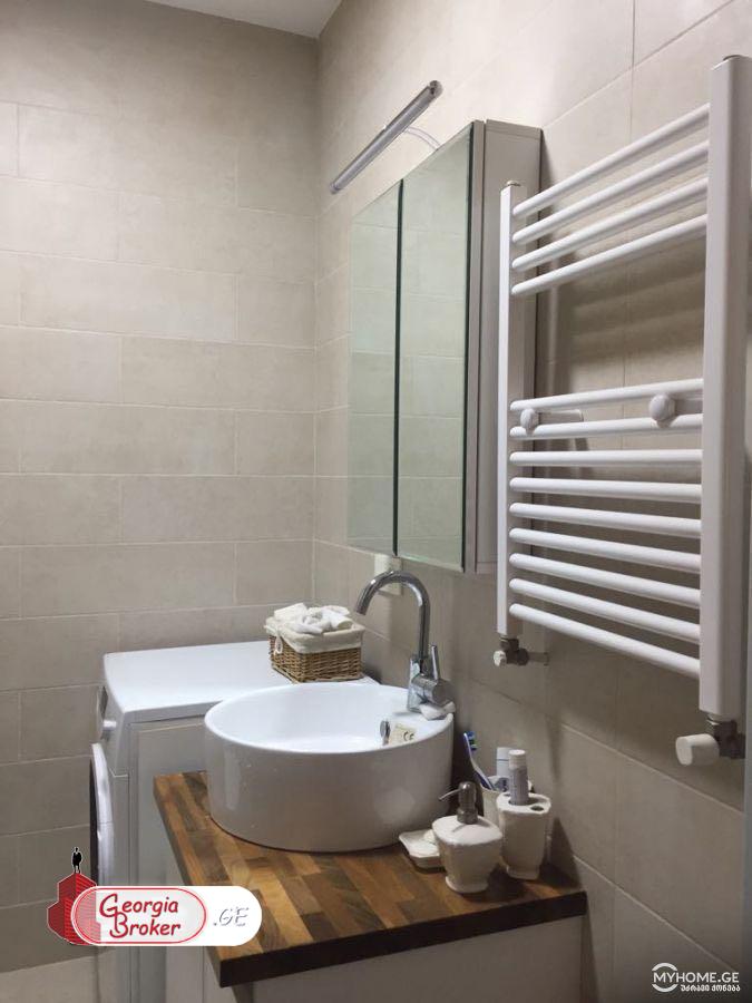 nearly repaired 2-room apartment for sale