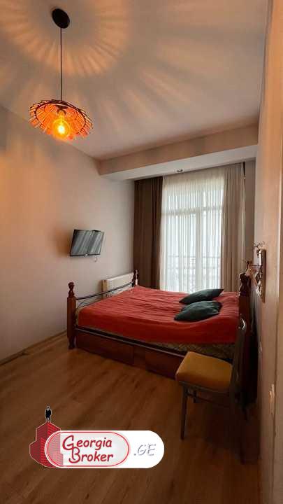 იყიდება ახალი გარემონტებული 4 ოთახიანი ბინა