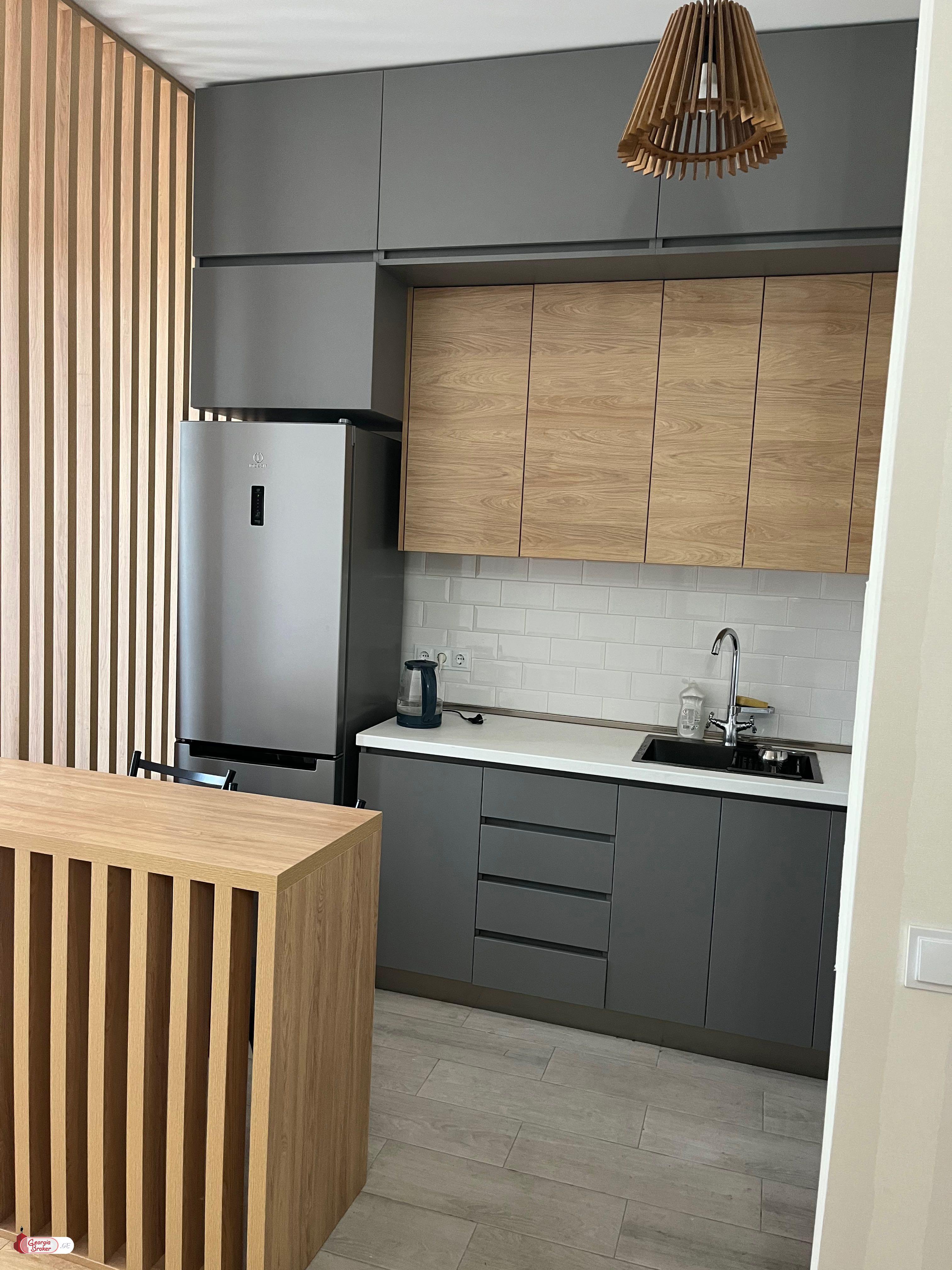 იყიდება ახალი გარემონტებული 2 ოთახიანი ბინა