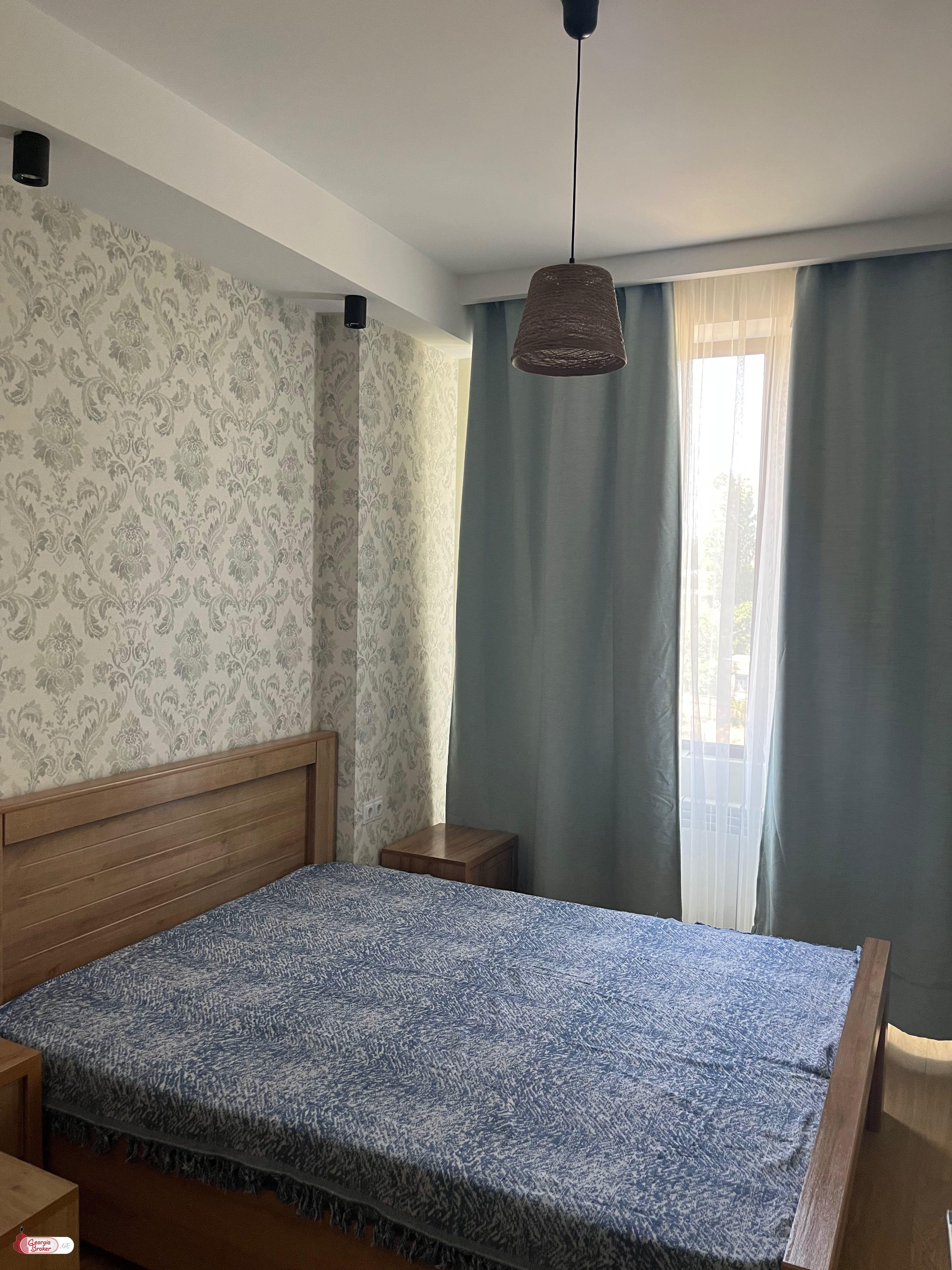 იყიდება ახალი გარემონტებული 2 ოთახიანი ბინა