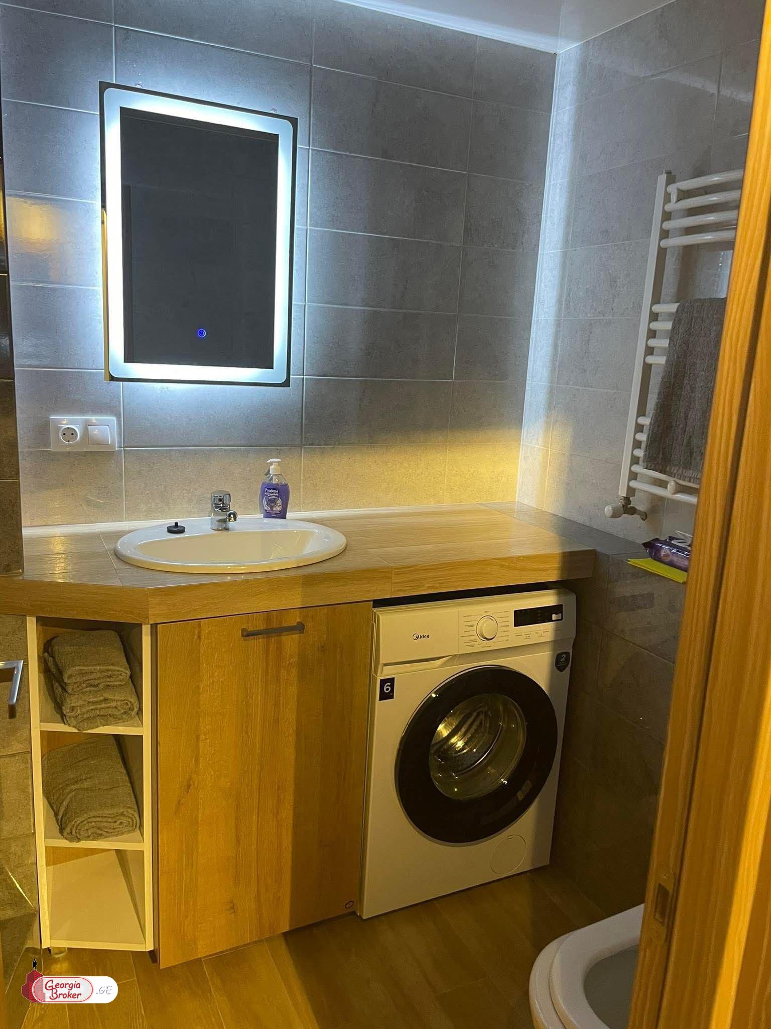 იყიდება ახალი გარემონტებული 3 ოთახიანი ბინა