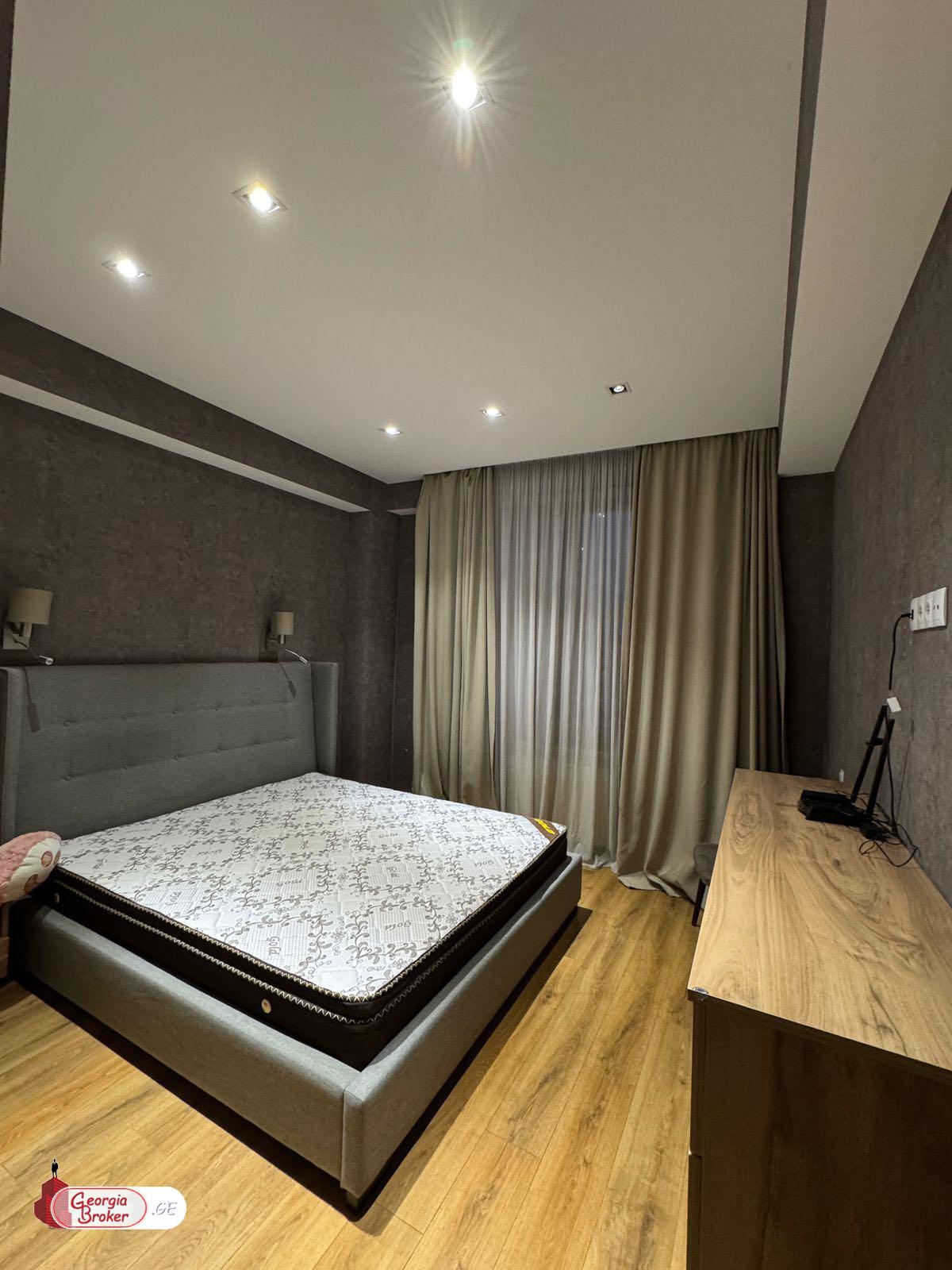 nearly repaired 5-room apartment for sale